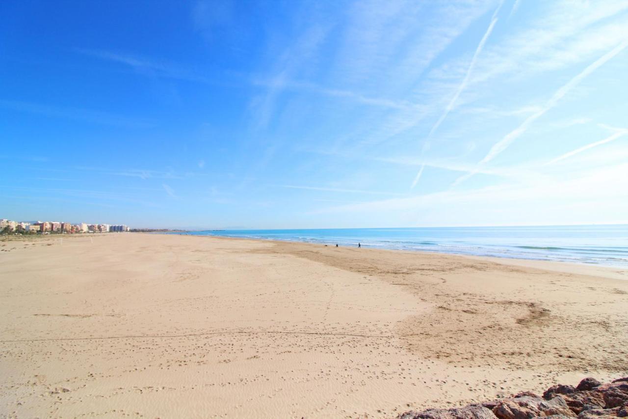Global Properties, Apartamento Con 2 Habitaciones Y Perfecta Ubicacion En La Playa Sagunto Eksteriør billede
