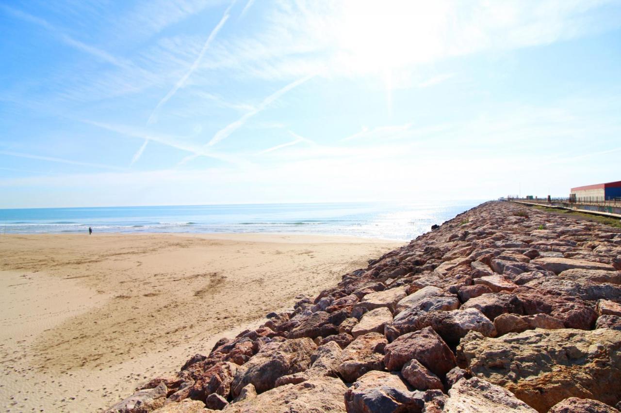 Global Properties, Apartamento Con 2 Habitaciones Y Perfecta Ubicacion En La Playa Sagunto Eksteriør billede